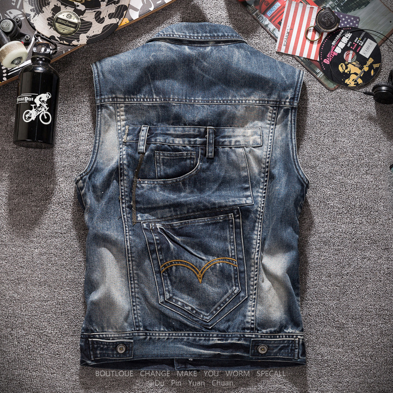 Nuovi Gilet in Denim Grigio Re - Retro Gaming Jacket recensione e prezzo